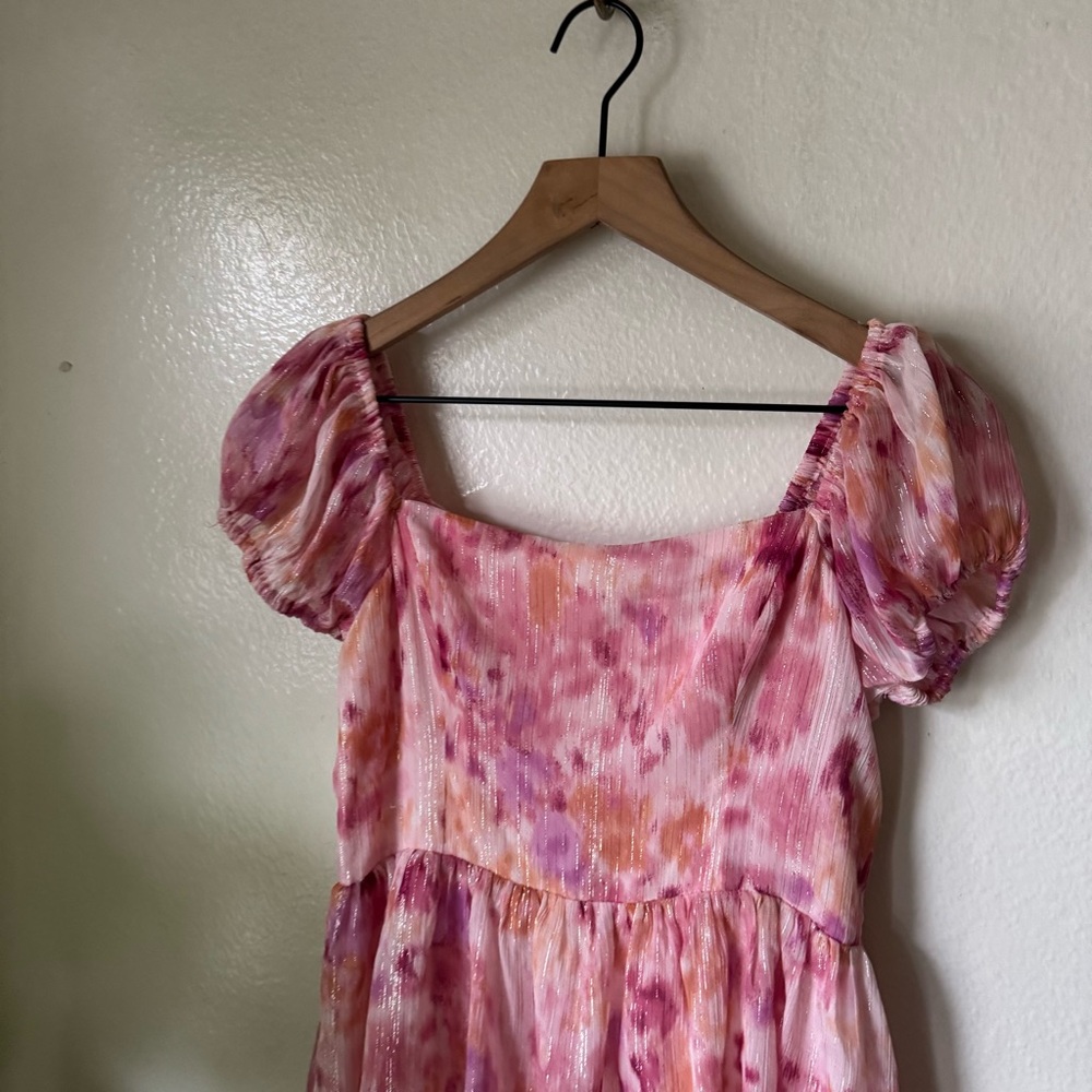 Lulus | Phenomenal Vision Pink Multi Lurex Puff Sleeve Tiered Midi Dress - Picture 3 of 7